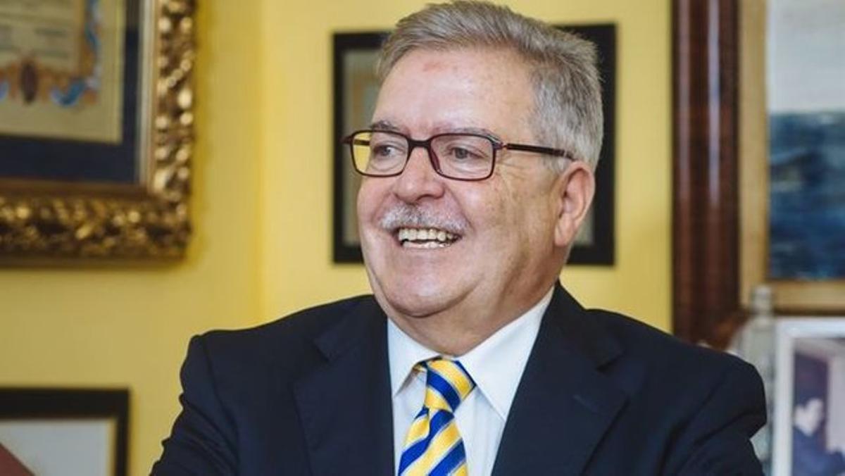 El político Bravo de Laguna El político Bravo de Laguna