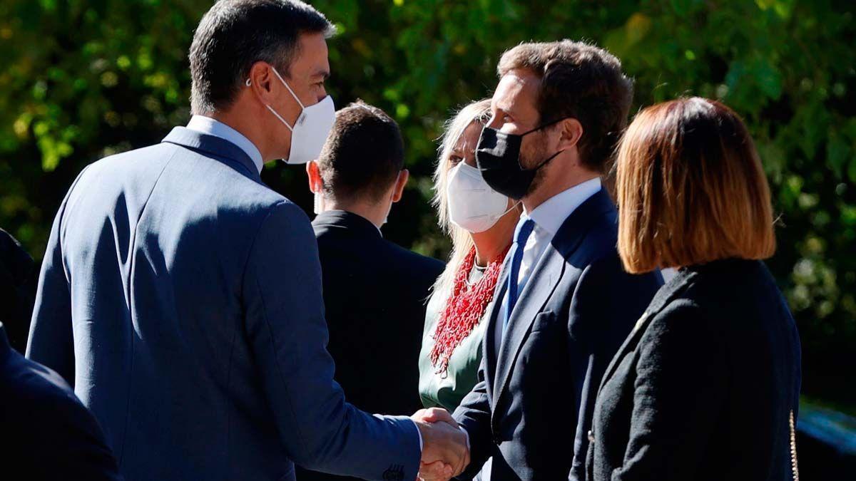 PSOE y PP suben en el primer barómetro del CIS del año