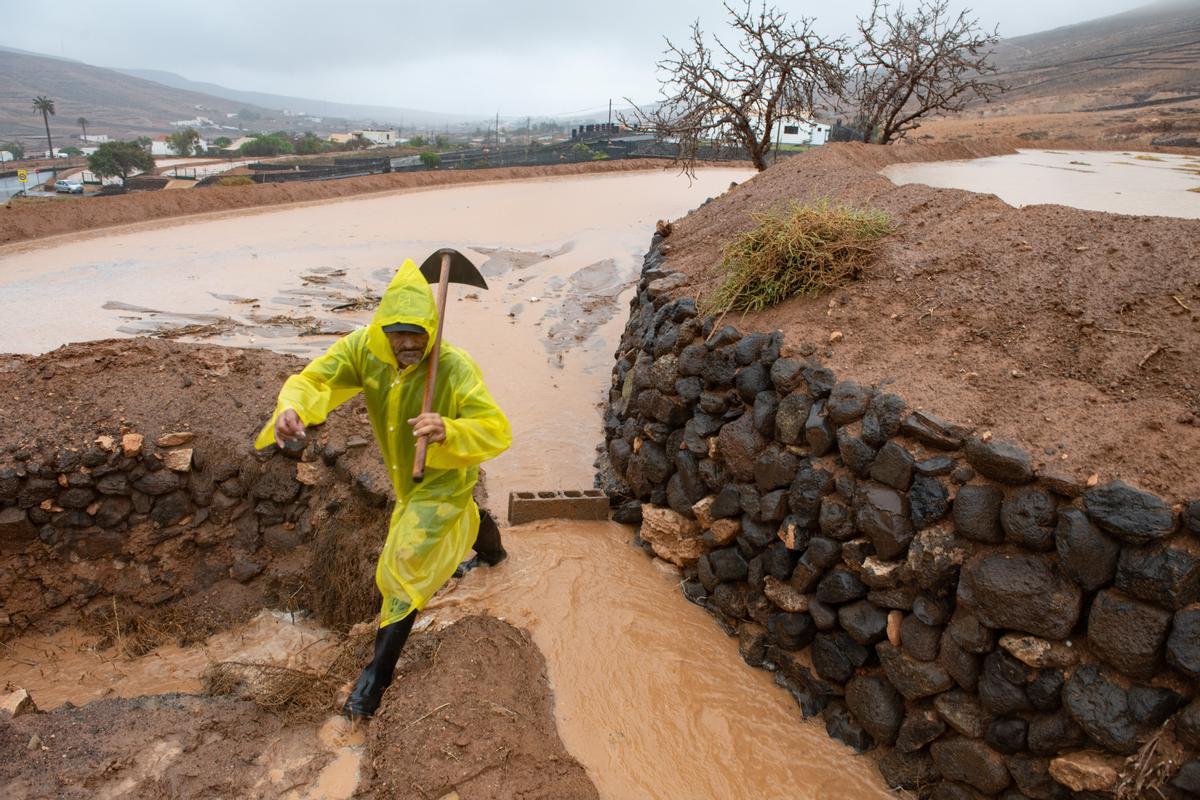 Gran Canaria ya sufre las consecuencias de la alerta roja por el temporal 'Hermine'