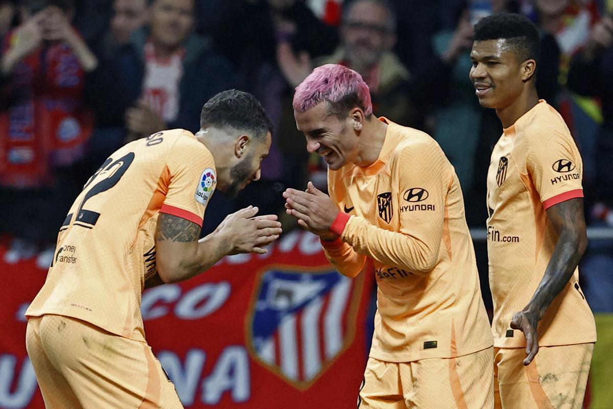 El Atlético cede los colores al Athletic pero Griezmann retiene la victoria