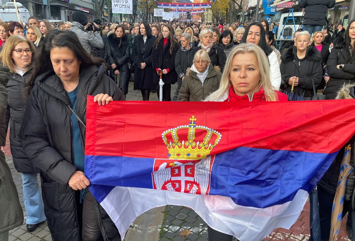 Serbia y Kosovo logran un acuerdo para resolver la crisis de las matrículas