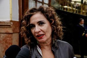 María Jesús Montero se desmarca de Igualdad y abre la puerta a modificar la ley del 'sólo sí es sí'