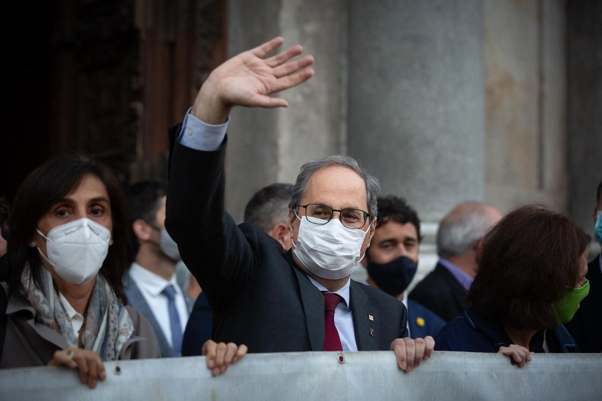Quim Torra, condenado por segunda vez por no retirar una pancarta por los presos del 1-O Quim Torra, condenado por segunda vez por no retirar una pancarta por los presos del 1-O
