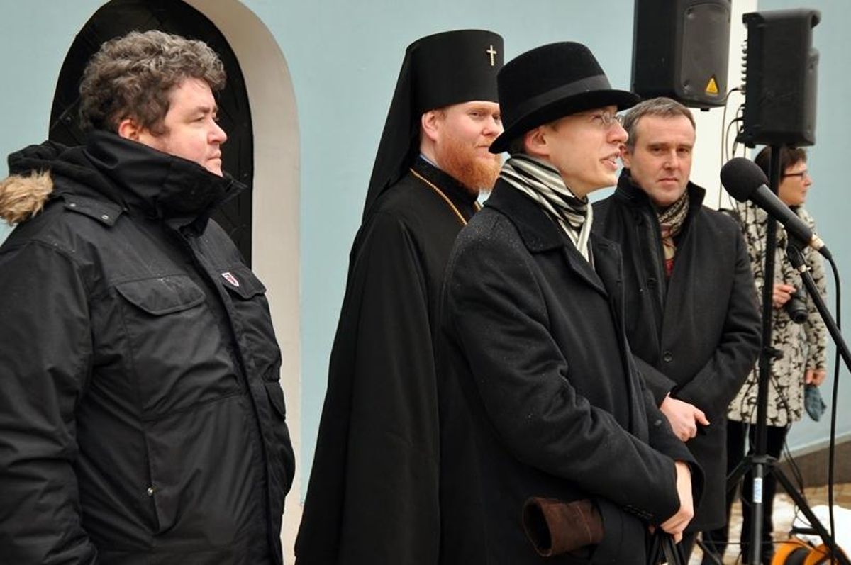 El escritor ucraniano y vicepresidente de la Asociación de Escritores ucranianos en Kiev, Dmitro Tchystiak, dando un discurso El escritor ucraniano y vicepresidente de la Asociación de Escritores ucranianos en Kiev, Dmitro Tchystiak, dando un discurso