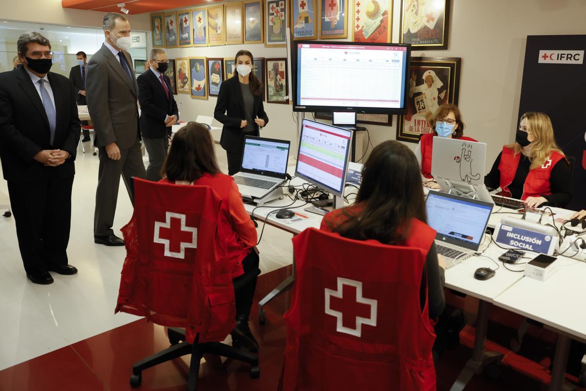 Visita de los Reyes a la célula de crisis sobre Ucrania de Cruz Roja esta semana.