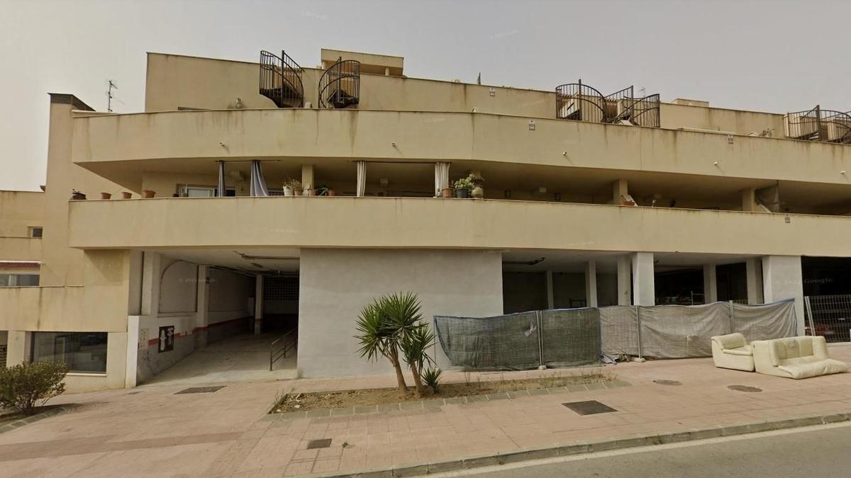Sacan a subasta 50 pisos okupados en Málaga: "Esto es indecente"