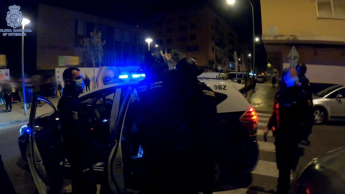 Un delincuente apuñala a un hombre en Palma para robarle 70 euros y el teléfono móvil