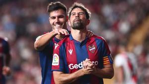 El Levante dice adiós a Primera goleando al Rayo en Vallecas