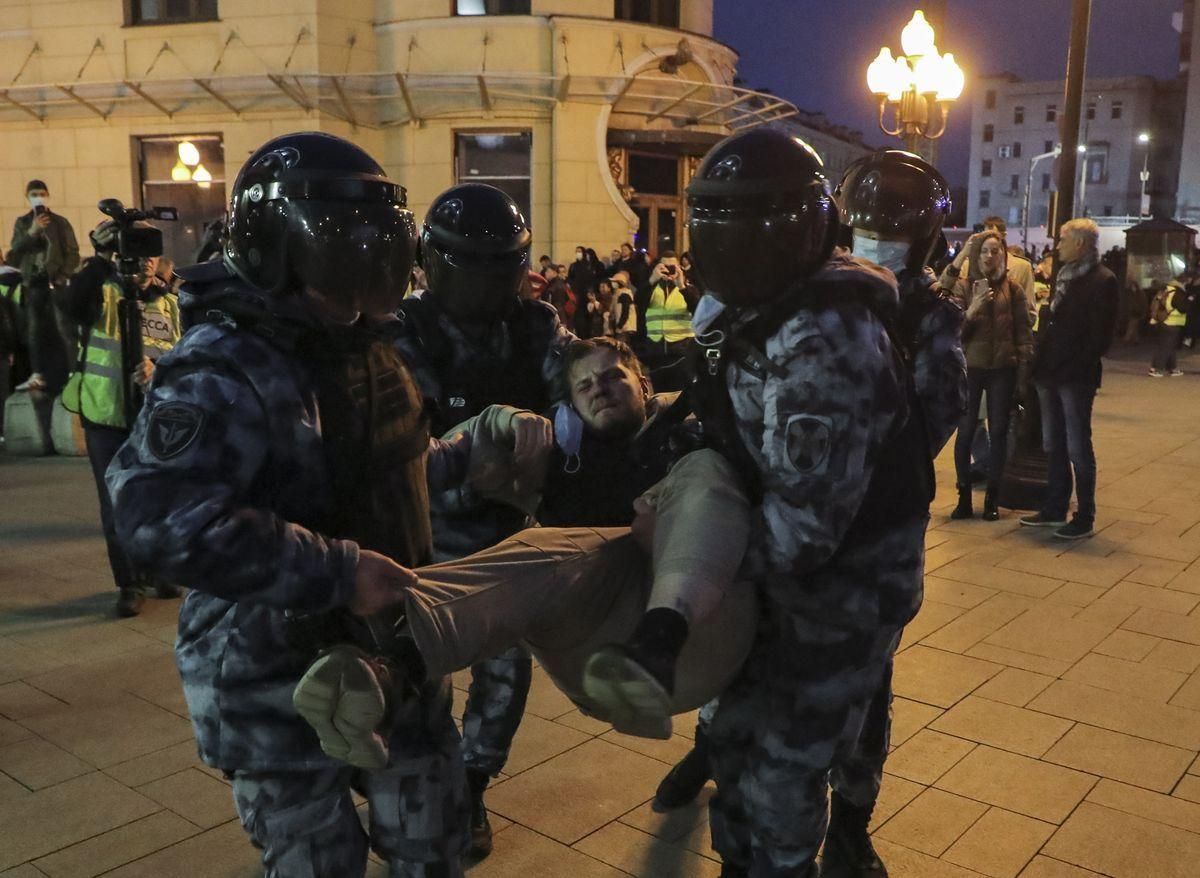 Protestas en Moscú contra la movilización militar parcial decretada por Putin. Protestas en Moscú contra la movilización militar parcial decretada por Putin.