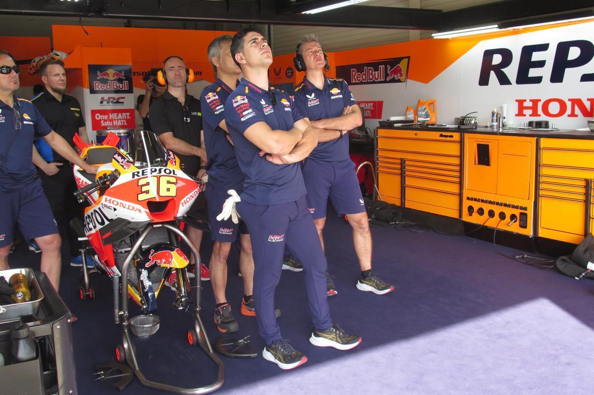 El equipo de Joan Mir tendrá el honor de probar, el próximo lunes, el nuevo chasis que Kalex ha preparado para Marc Márquez. / El equipo de Joan Mir tendrá el honor de probar, el próximo lunes, el nuevo chasis que Kalex ha preparado para Marc Márquez. /