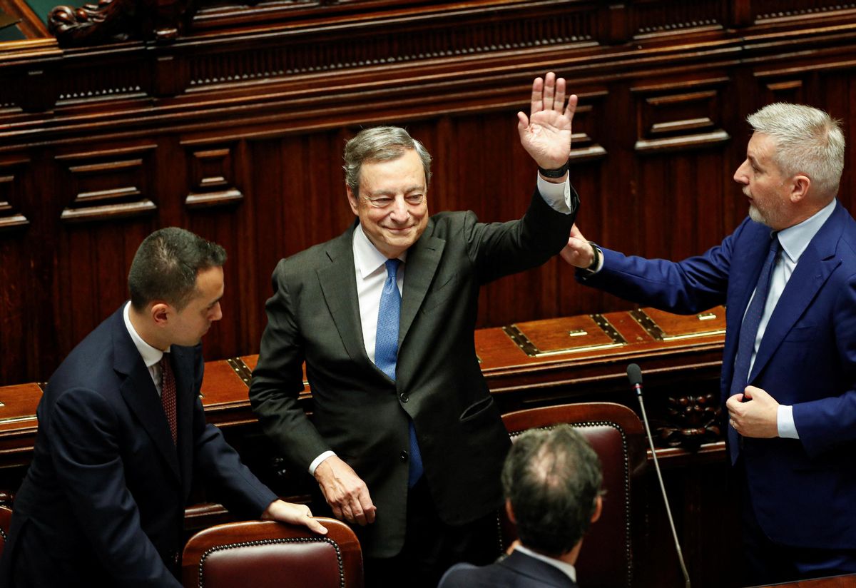 El primer ministro italiano, Mario Draghi, antes del voto de la moción de confianza en el Parlamento. El primer ministro italiano, Mario Draghi, antes del voto de la moción de confianza en el Parlamento.