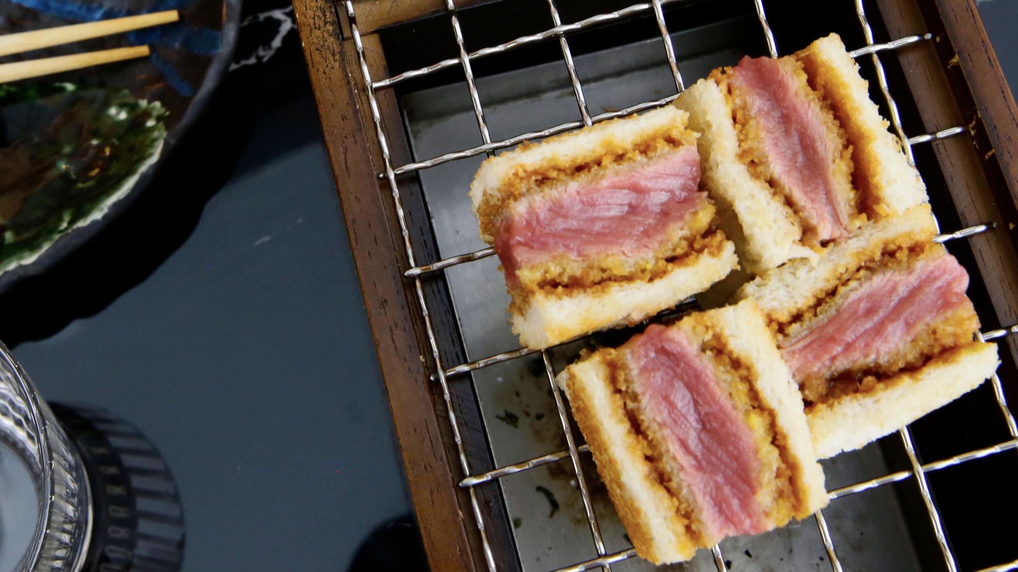 El sándwich de moda se llama 'katsu sando': ¿sabes qué es y dónde comerlo?  | El Periódico de España