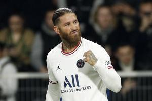 Sergio Ramos anuncia su retirada de la selección tras comunicarle De la Fuente que no cuenta con él