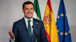 El presidente de la Junta de Andalucía, Juanma Moreno, comparece para anunciar el adelanto electoral. 