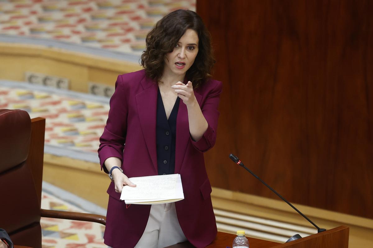 Isabel Díaz Ayuso en el último pleno de la legislatura en la Asamblea de Madrid.