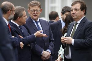 Los presidentes de la Comunidad Valenciana, Ximo Puig, de Extremadura, Guillermo Fernández Vara, de Castilla-La Mancha, Emiliano García-Page, y de Aragón, Javier Lambán. 