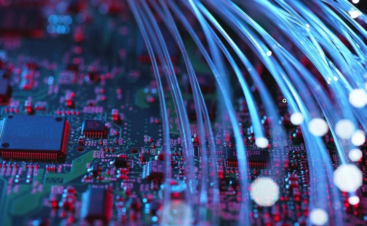 Choque de telecos y tecnológicas por el pago forzoso por el uso de las redes Choque de telecos y tecnológicas por el pago forzoso por el uso de las redes