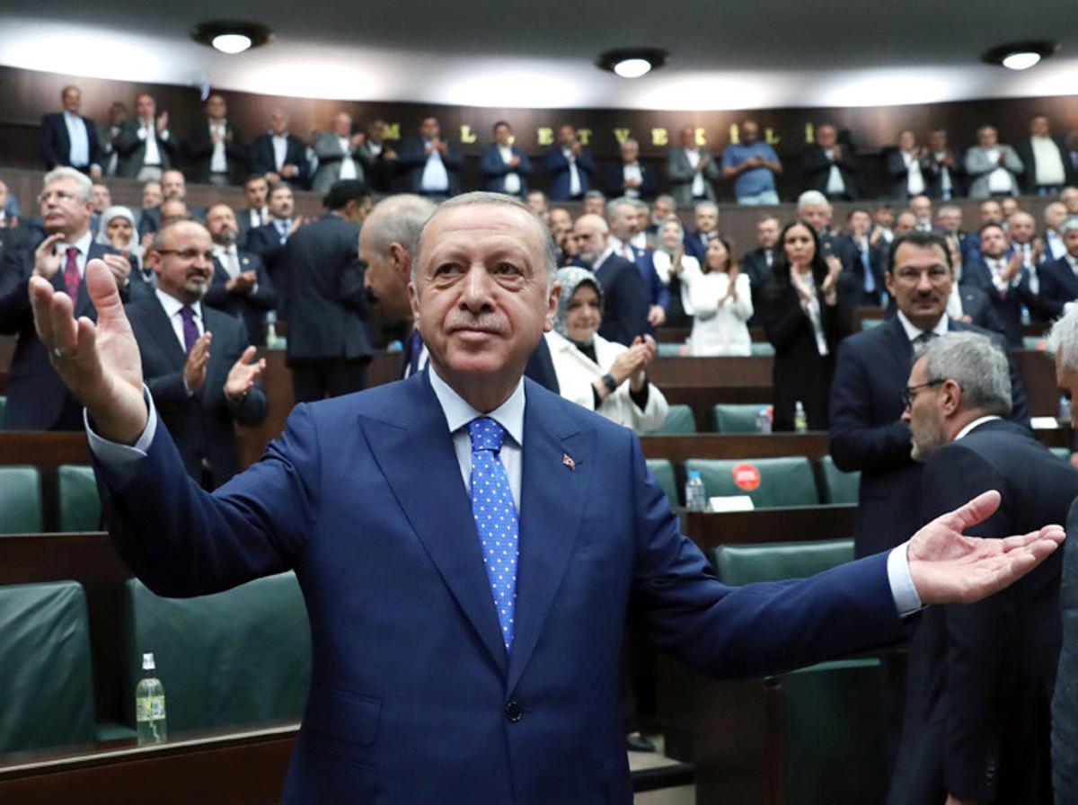 Archivo - El presidente de Turquía, Recep Tayyip Erdogan, en el Parlamento, en Ankara