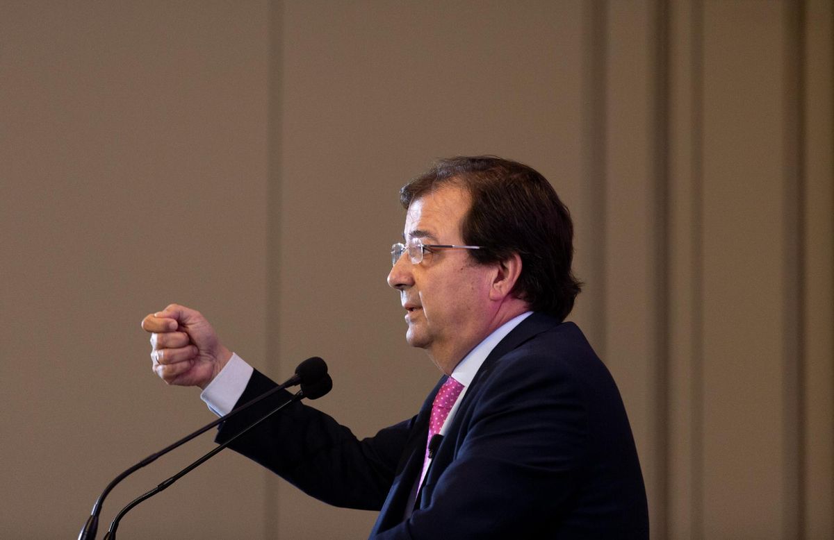 Guillermo Fernández Vara, presidente extremeño, en el evento ’Extremadura, tierra de oportunidades’, organizado por el El Periódico de España Guillermo Fernández Vara, presidente extremeño, en el evento ’Extremadura, tierra de oportunidades’, organizado por el El Periódico de España