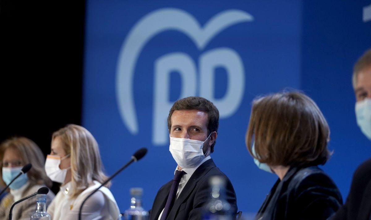 La fiscalía no ve revelación de secretos en la denuncia de Casado contra el hermano de Ayuso La fiscalía no ve revelación de secretos en la denuncia de Casado contra el hermano de Ayuso