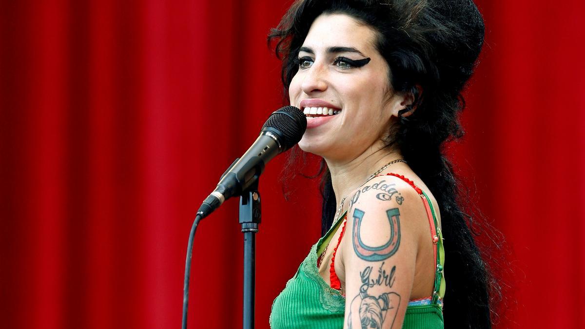 'Back To Black' | El 'biopic' De Amy Winehouse Empieza Con Mal Pie | El ...