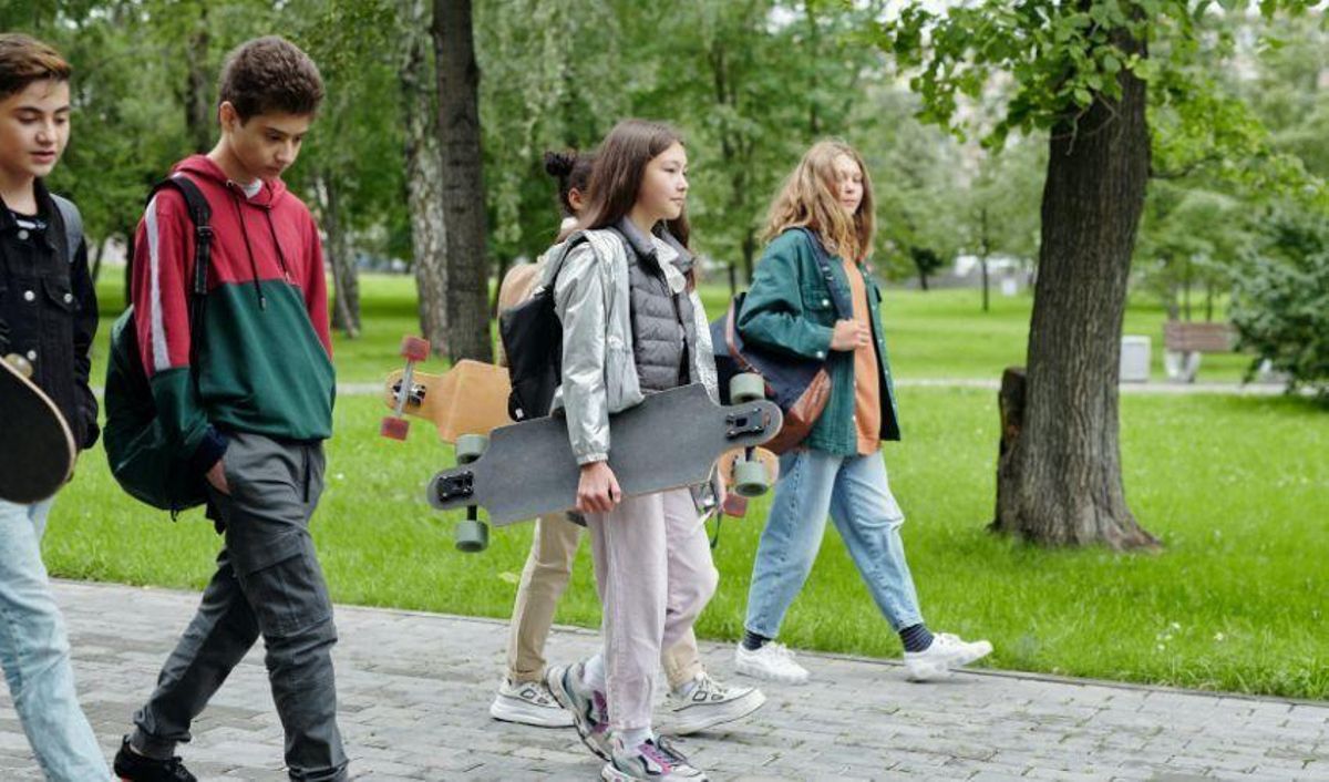 Cómo educar a nuestros hijos para que no se dejen influir por los demás Cómo educar a nuestros hijos para que no se dejen influir por los demás