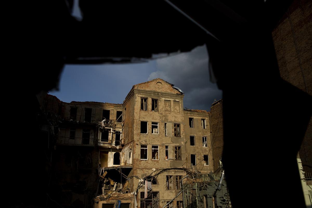 Edificios destruidos en Járkov (Ucrania).