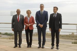 Francia abre otro frente en la UE que amenaza el futuro del H2Med