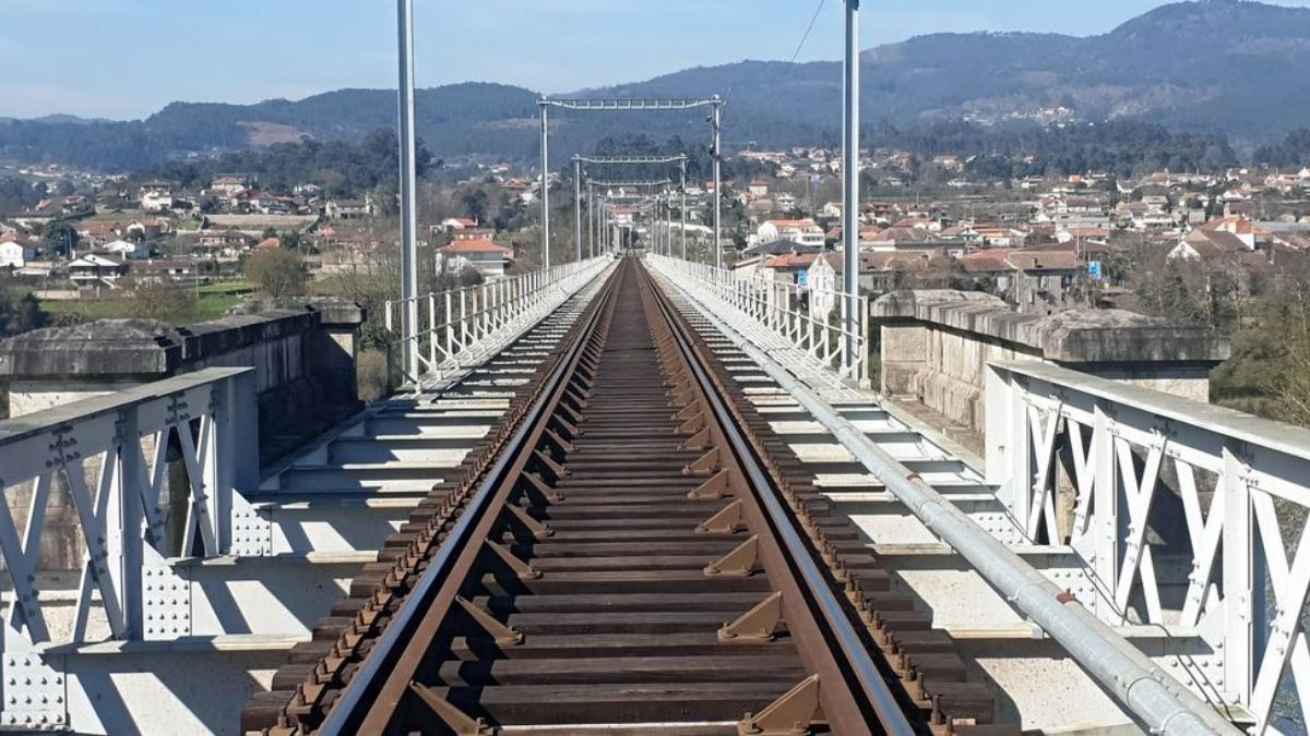 Vista del puente ferroviario entre Tui y Valencia. Marta G. Brea