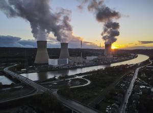 Vistas de una central de energía nuclear en Bélgica.