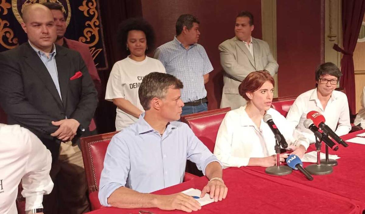 Madrid, 20 de mayo.- Santiago Urbina (Nicaragua), Leopoldo López (Venezuela), Carolina Barrero (Cuba) y Yúnior García (Cuba)