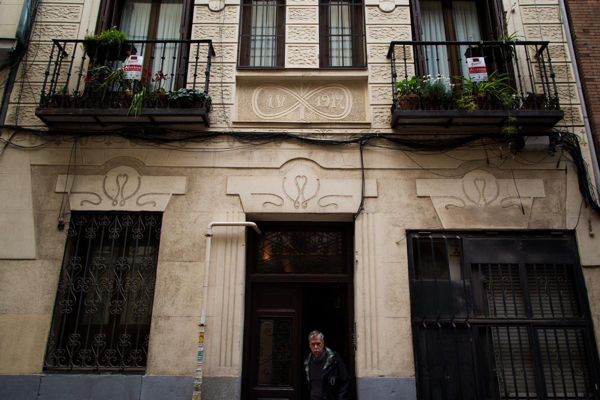 El extraño caso de la 'casa genital' de Conde Duque: "No hay nada parecido en Madrid"