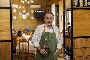 Raúl Barroso, dueño de Las Esparteras, el restaurante de la autovía A-5 que tiene un Sol Repsol.