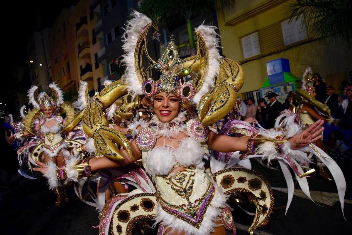 Cabalgata anunciadora del Carnaval de Santa Cruz de Tenerife.