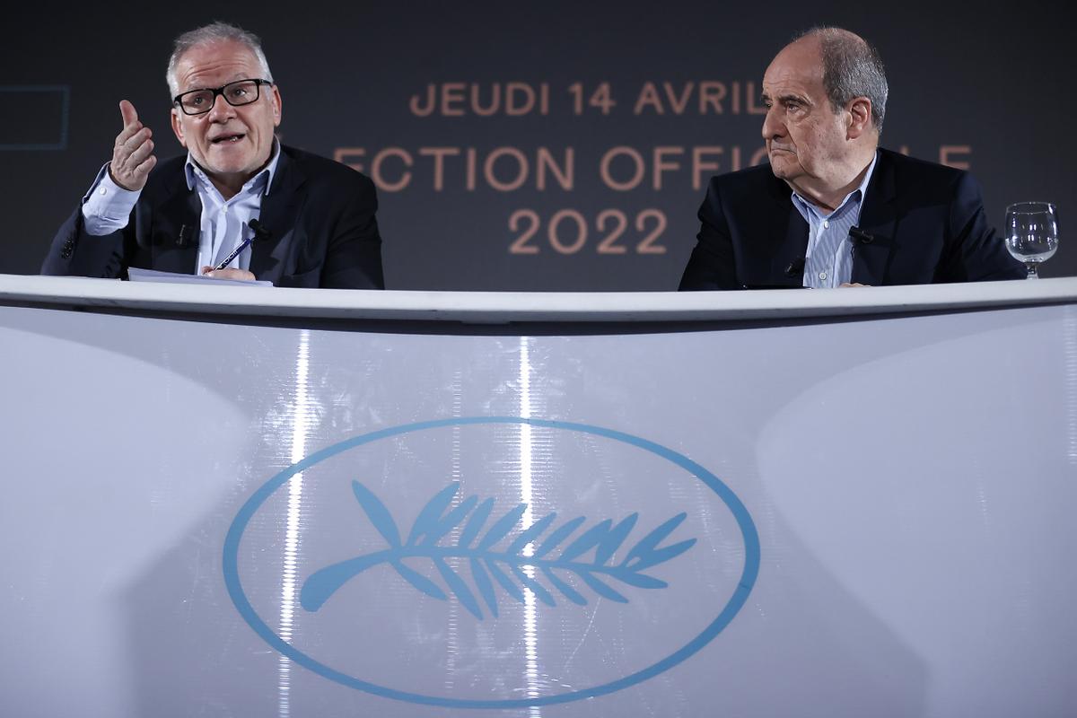 El delegado general del Festival de Cine de Cannes Thierry Fremaux (izq.) y el presidente del festival, Pierre Lescure (dcha.).