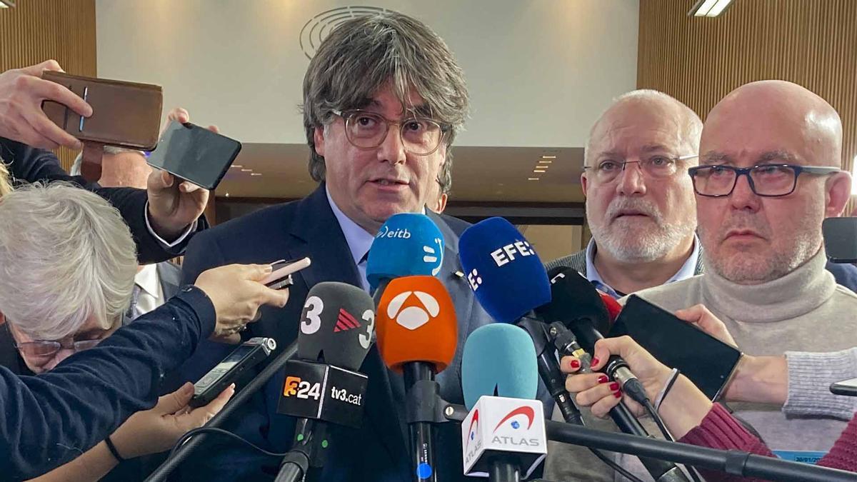 Puigdemont: "La sentencia del TJUE deja las extradiciones en vía muerta"