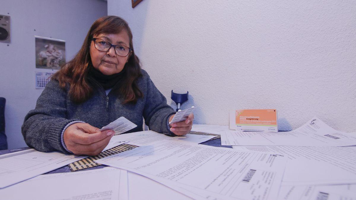 Rosa Anabela Godínez, en su casa de Cáceres, con informes sobre su estado de salud.
