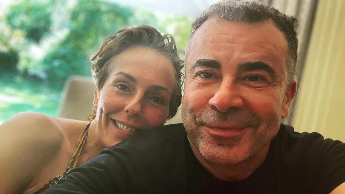 Jorge Javier reaparece con Rocío Carrasco tras conocerse su baja médica Jorge Javier reaparece con Rocío Carrasco tras conocerse su baja médica