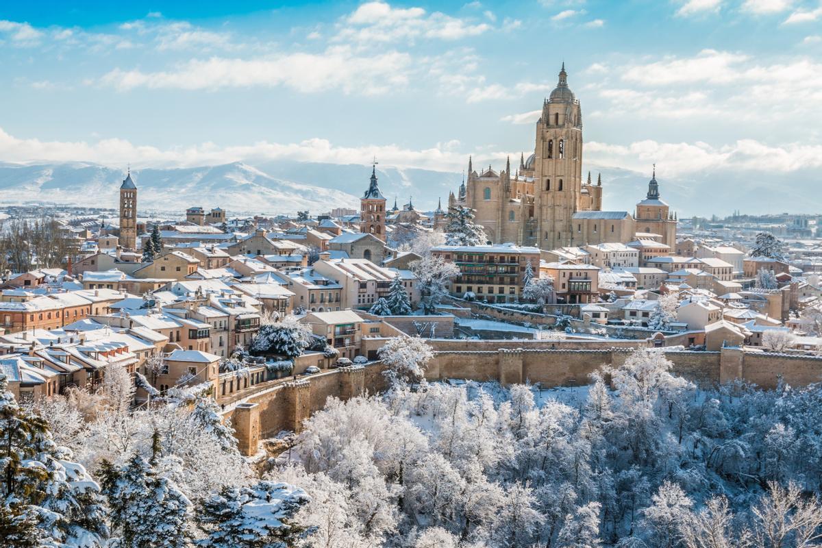 Segovia, bajo la nieve.