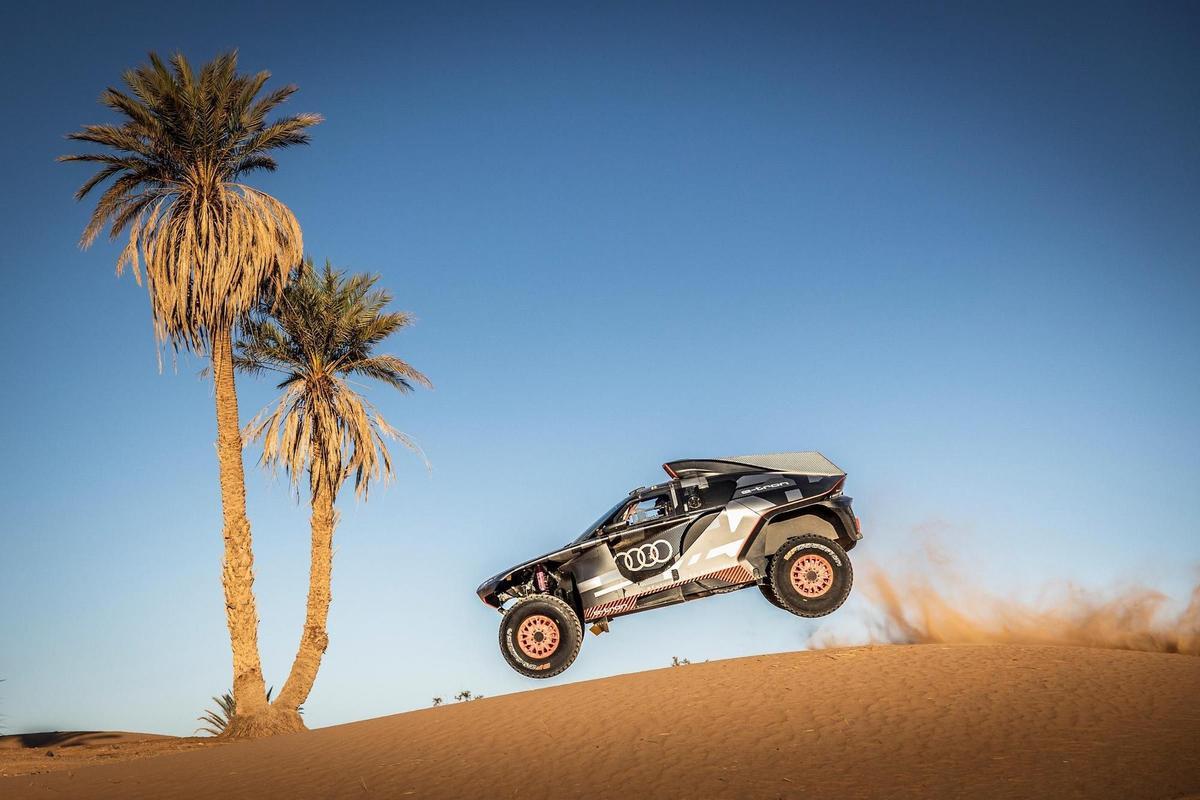 Carlos Sainz busca el cuarto Dakar en su aventura con un pionero Audi