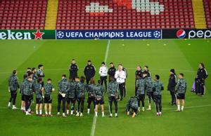 Carlo Ancelotti, en la última sesión preparatoria previa al Liverpool - Real Madrid.