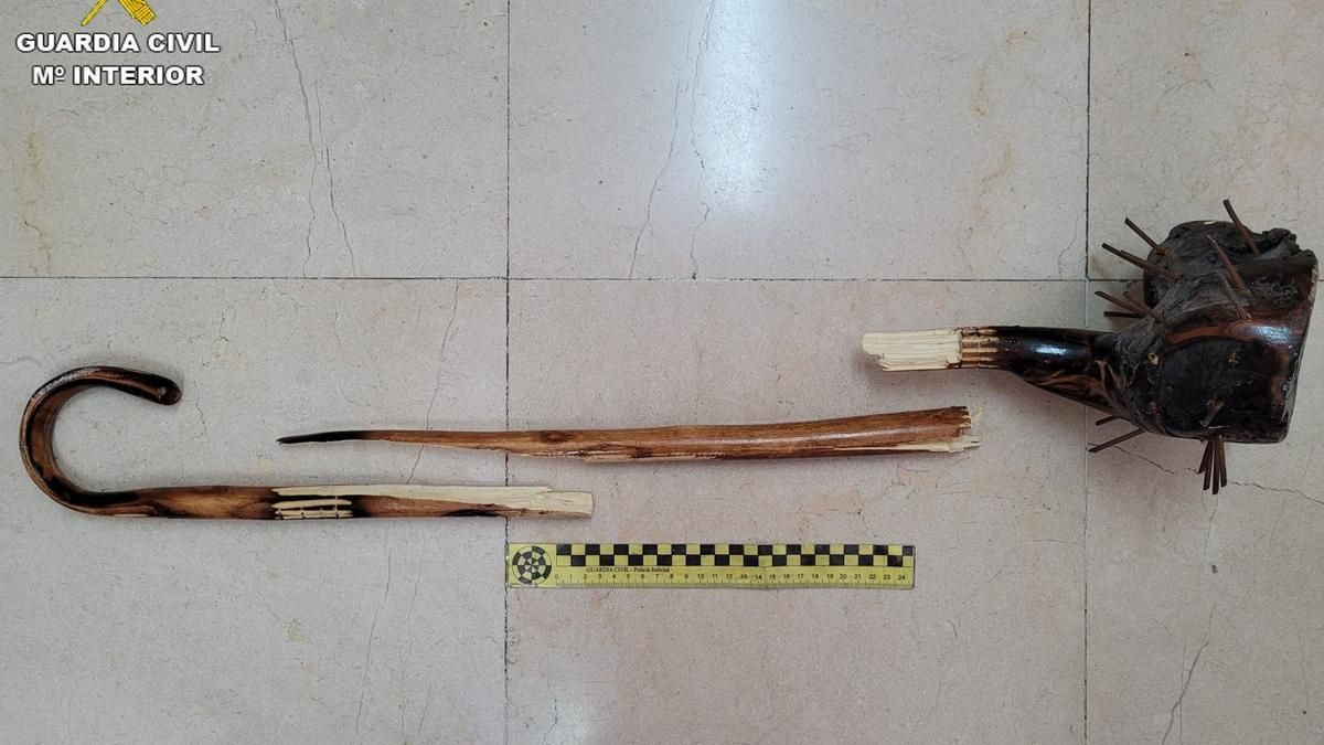 Detenido en Alicante por una brutal paliza a un joven con un bastón modificado Detenido en Alicante por una brutal paliza a un joven con un bastón modificado
