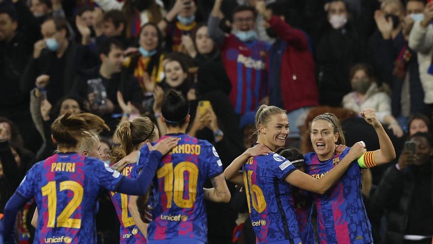 Barcelona thrash Real Madrid and go through to the semifinals of the Women’s Champions League