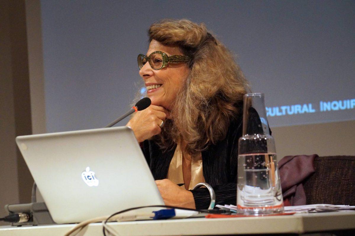 Barbara Cassin durante un evento organizado por ICI Berlin (2016).