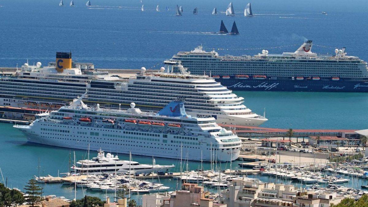 El Govern balear acuerda con las navieras tres cruceros al día en Palma