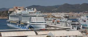 Baleares reclama al Estado que reduzca los cruceros y el tráfico marítimo por su impacto ambiental