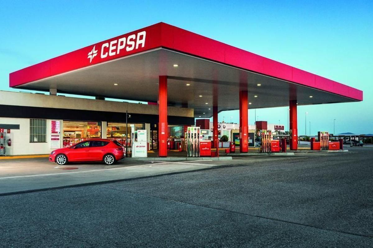 Cepsa ofrecerá un ahorro de 30 céntimos por litro hasta finales de año