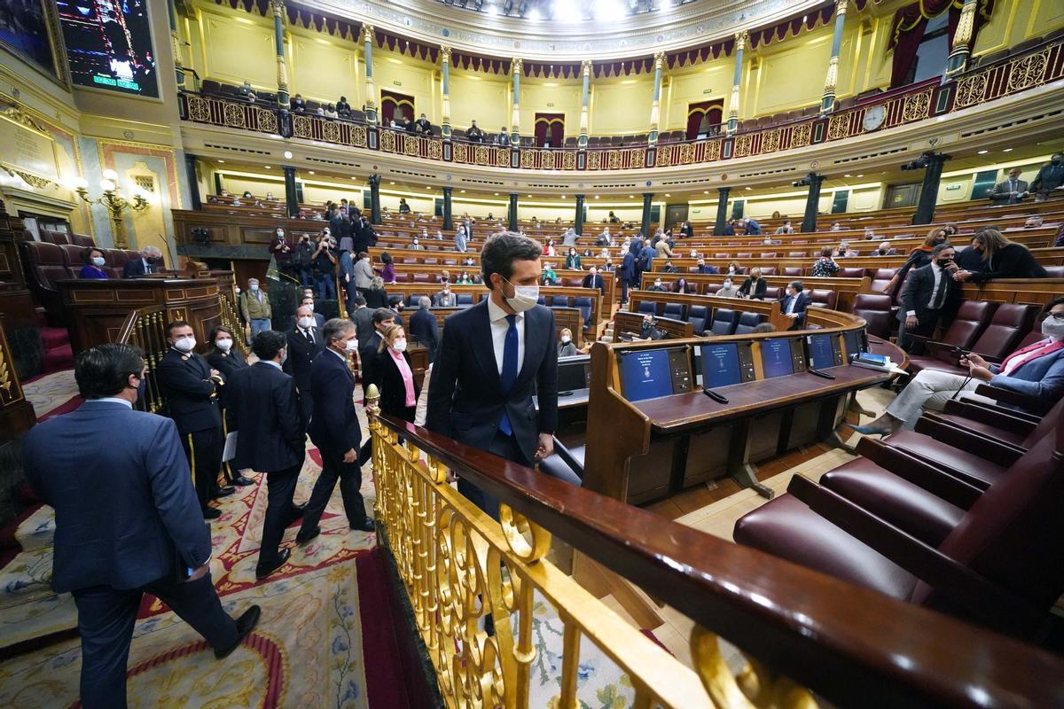 Pablo Casado, antes del inicio de la sesión de control en la que se ha despedido como líder del PP.