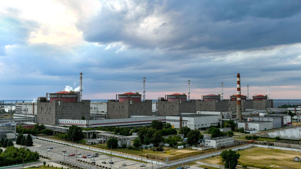 Imagen de archivo de la central nuclear de Zaporiya, en Ucrania, situada en una zona controlada por Rusia.