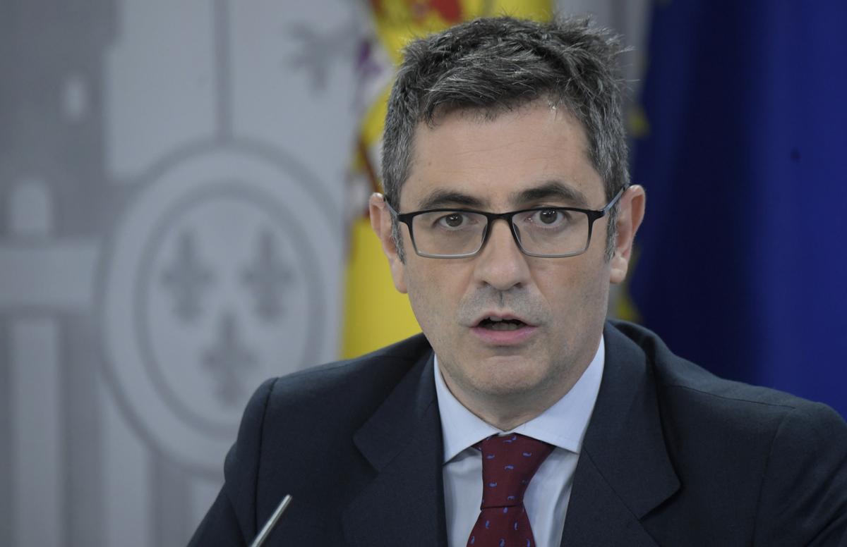 El ministro de la Presidencia, Relaciones con las Cortes y Memoria Democrática, Félix Bolaños, comparece tras la celebración del Consejo de Ministros, a 20 de julio de 2021, en Madrid (España). 